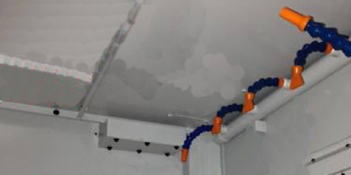 Adjustable coolant hose used to clear away swarf